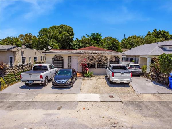 Glenroyal, 201 NW 25th Ave, Miami, Florida 33125, image 1