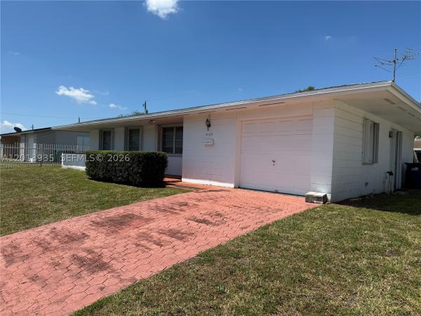 16220 SW 101st Ave, Unincorporated Dade County, Florida 33157, image 2