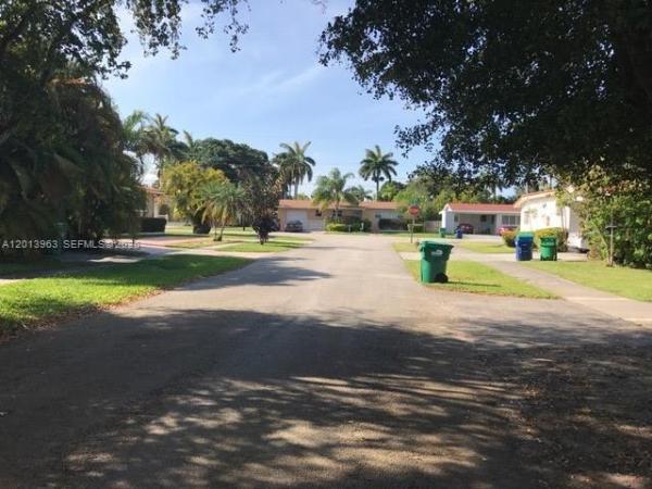 335 NE 114th St #2, Unincorporated Dade County, Florida 33161, image 2