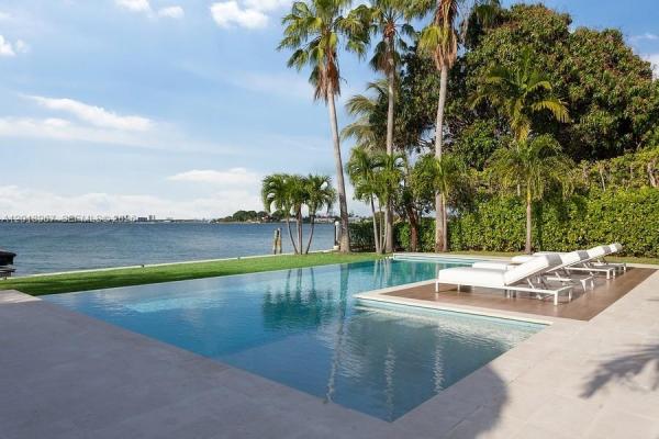 Biscayne Point, 7972 Biscayne Point Cir, Miami Beach, Florida 33141, image 1