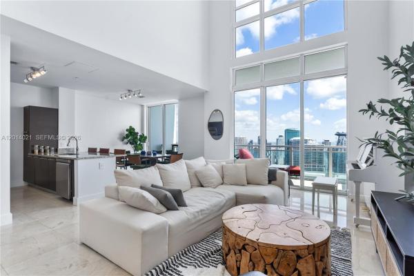 The Plaza On Brickell East, 950 Brickell Bay Dr #5506, Miami, Florida 33131, image 1