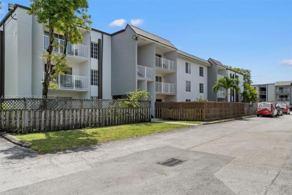 Doral Gardens 2, 5112 NW 79th Ave #204, Doral, Florida 33166, image 1