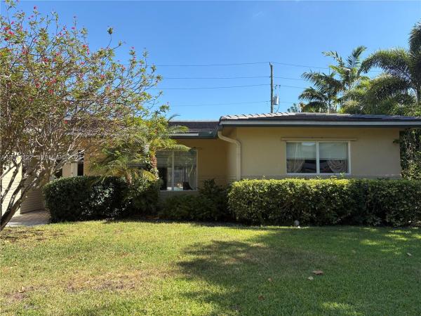 Campus Heights, 941 NW 7th St, Boca Raton, Florida 33486, image 1