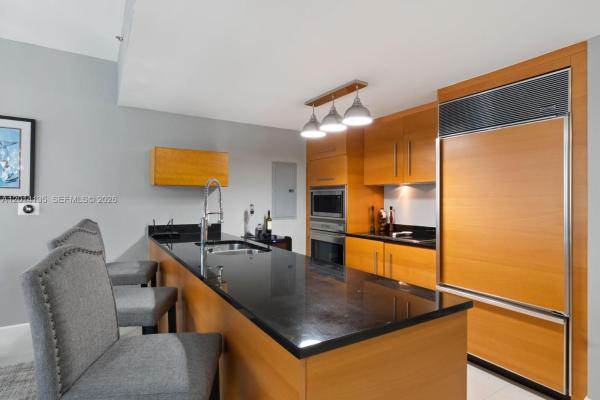 Icon Brickell Tower 1, 475 Brickell Ave #5109, Miami, Florida 33131, image 2