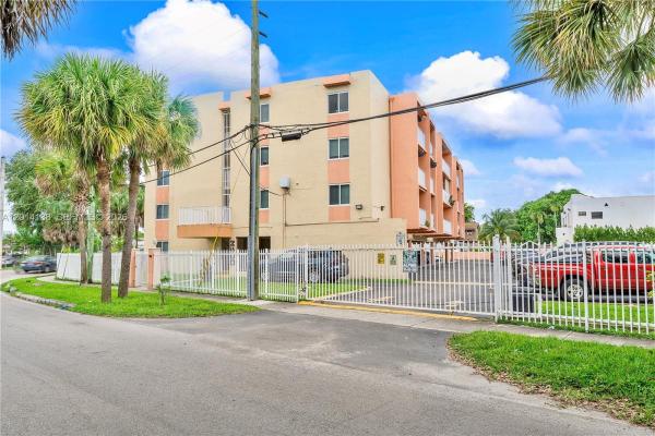 2400 NW 16th Street Rd, Miami, Florida 33125, image 2