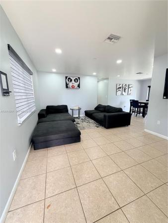 1410 NW 199th St, Miami Gardens, Florida 33169, image 2