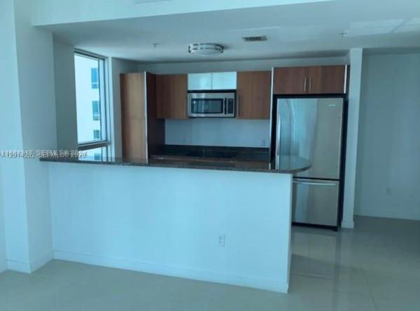 Met 1, 300 S Biscayne Blvd #T-3701, Miami, Florida 33131, image 1