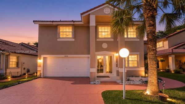 15174 SW 111th St, Unincorporated Dade County, Florida 33196, image 1