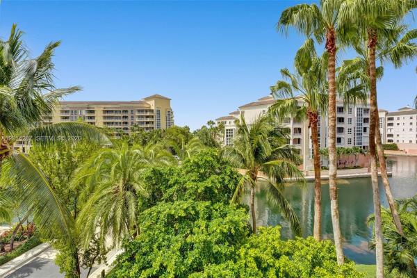 Resort Villa, 715 Crandon Blvd #406, Key Biscayne, Florida 33149, image 1