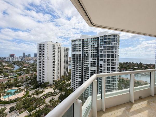 South Tower At The Point, 21055 NE 37th Ave #2403, Aventura, Florida 33180, image 3