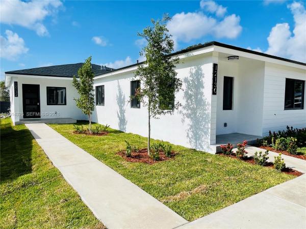 12130 SW 218th St #12132, Unincorporated Dade County, Florida 33170, image 1