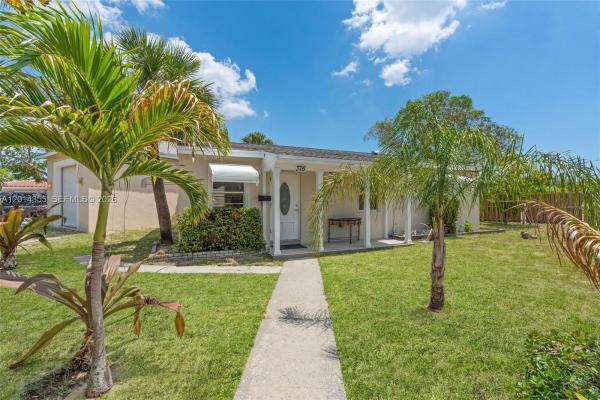 Blue Heron Park, 376 W 14th St, Riviera Beach, Florida 33404, image 1
