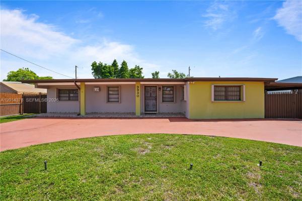 9930 SW 40th Ter, Unincorporated Dade County, Florida 33165, image 1