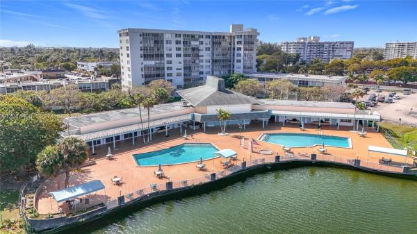 1401 NE Miami Gardens Dr #286, Unincorporated Dade County, Florida 33179, image 1