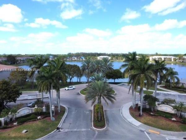 5025 Wiles Rd #105, Coconut Creek, Florida 33073, image 1