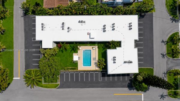 Gateway Arms, 1900 NE 8th Ct #105, Fort Lauderdale, Florida 33304, image 1