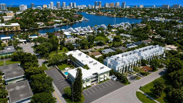 Gateway Arms, 1900 NE 8th Ct #105, Fort Lauderdale, Florida 33304, image 1
