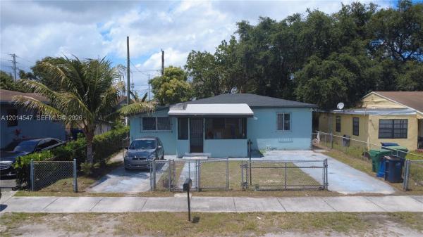 1631 NW 114th St, Unincorporated Dade County, Florida 33167, image 1