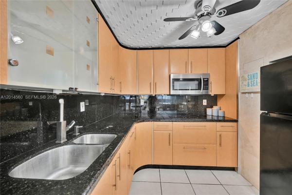 Maison Grande, 6039 Collins Ave #621, Miami Beach, Florida 33140, image 1