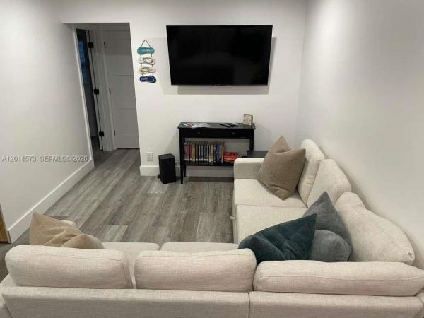 Sea Crest, 326 Wilson St #106, Hollywood, Florida 33019, image 2