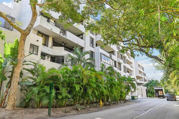 Botanica At Key Colony, 121 Crandon Blvd #251, Key Biscayne, Florida 33149, image 1
