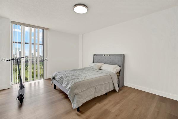 Coronado Tower 1, 20335 W Country Club Dr #1608, Aventura, Florida 33180, image 3