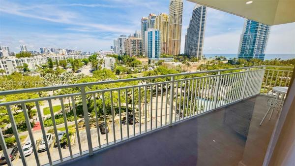 Winston Towers 600, 210 174th St #811, Sunny Isles Beach, Florida 33160, image 1