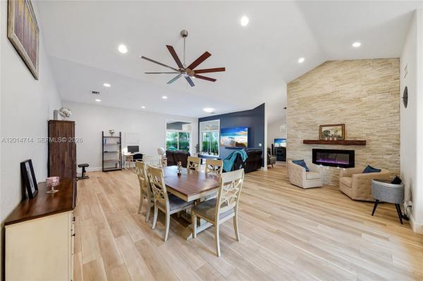 Laguna Springs 1, 1190 Balboa Ct, Weston, Florida 33326, image 2