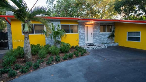 Irons Manor, 936 NE 128th St, North Miami, Florida 33161, image 3
