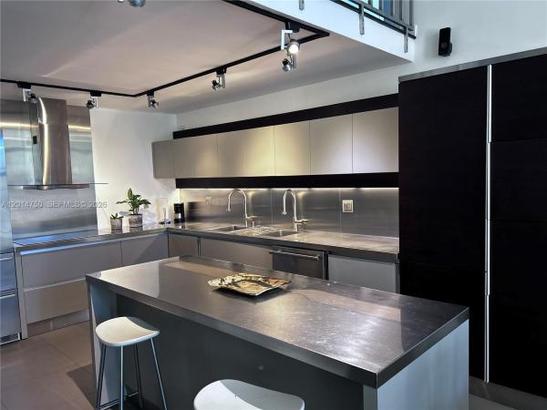 Coronado Tower 3, 20365 W Country Club Dr #TH-24, Aventura, Florida 33180, image 1