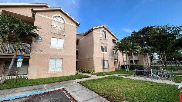 10420 SW 158th Ct #105, Unincorporated Dade County, Florida 33196, image 2