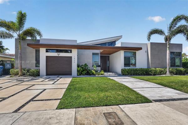 1830 NE 193rd St, Unincorporated Dade County, Florida 33179, image 1