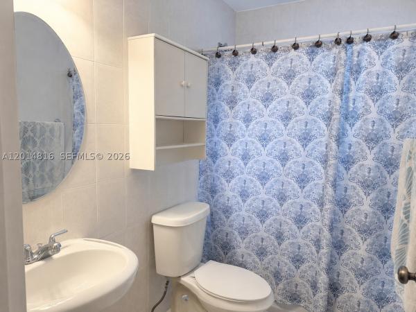 Hialeah Residential, 951 E 18th St, Hialeah, Florida 33013, image 1