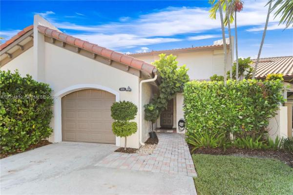 8555 SW 114th Ct, Unincorporated Dade County, Florida 33173, image 1