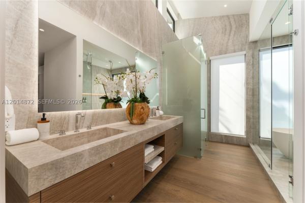 Riviera, 6716 San Vicente St, Coral Gables, Florida 33146, image 2