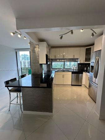 Plaza Of The Americas, 17021 N Bay Rd #815, Sunny Isles Beach, Florida 33160, image 1