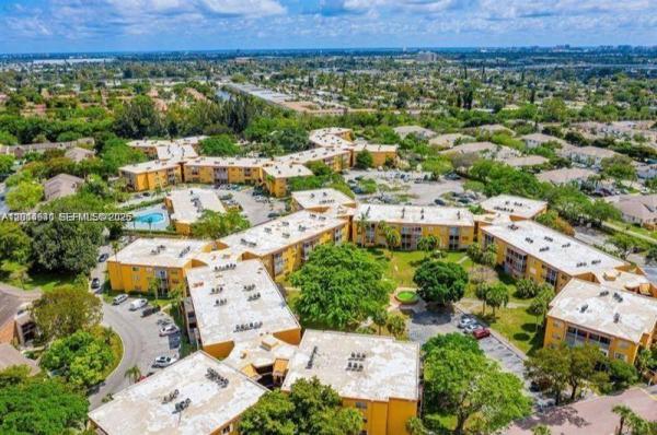 Heritage Circle, 4334 NW 9th Ave #7-2F, Deerfield Beach, Florida 33064, image 1