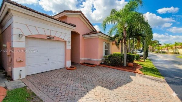 10273 SW 162nd Ct, Unincorporated Dade County, Florida 33196, image 2