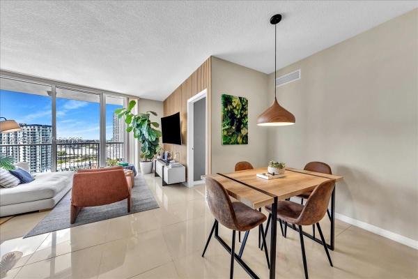Opera Tower, 1750 N Bayshore Dr #2015, Miami, Florida 33132, image 1