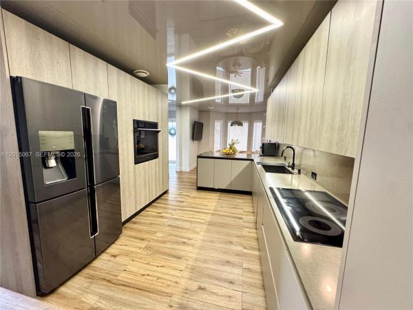 West Lake Village, 935 Weeping Willow Way, Hollywood, Florida 33019, image 3