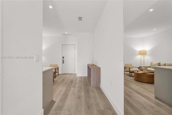  #404, Miami, Florida 33130, image 1