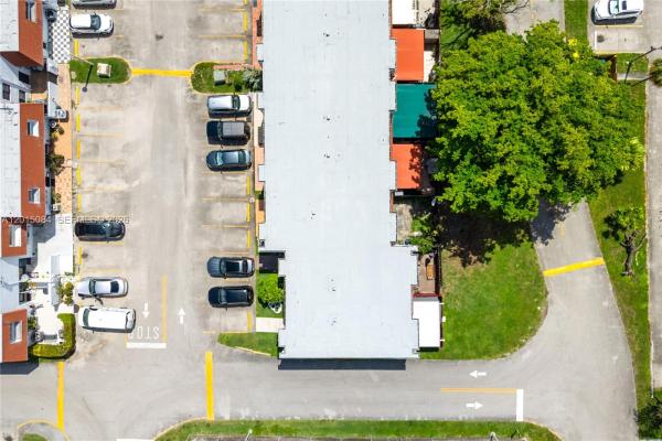 606 NW 107th Ave #9B, Unincorporated Dade County, Florida 33172, image 1