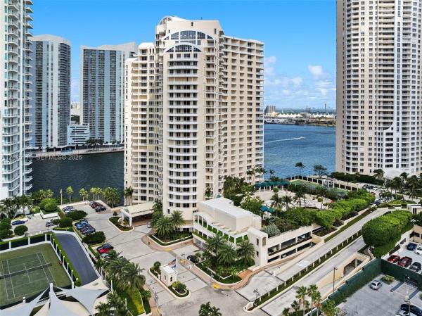 One Tequesta Point, 888 Brickell Key Dr #609, Miami, Florida 33131, image 2