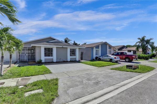 11854 SW 210th St #X, Unincorporated Dade County, Florida 33177, image 1