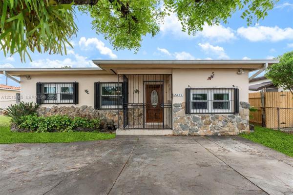 Hialeah Homesites, 2674 W 8th Ct, Hialeah, Florida 33010, image 1