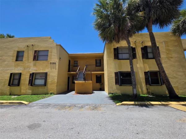 Soleil Lake, 556 NW 114th Ave #101, Sweetwater, Florida 33172, image 1