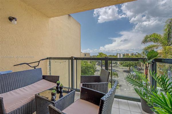 11790 SW 18th St #524-3, Unincorporated Dade County, Florida 33175, image 2