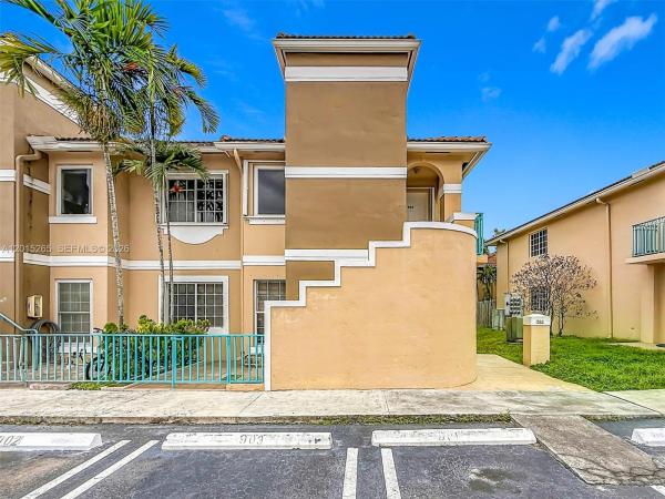 6466 SW 130th Pl #902, Unincorporated Dade County, Florida 33183, image 1