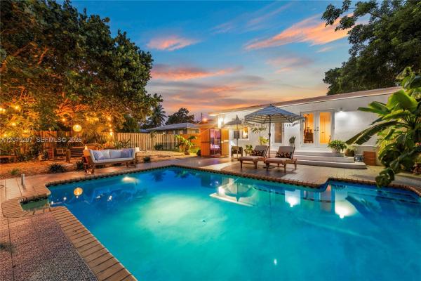 Griffing Biscayne Park Estates, 723 NE 112th St, Biscayne Park, Florida 33161, image 1