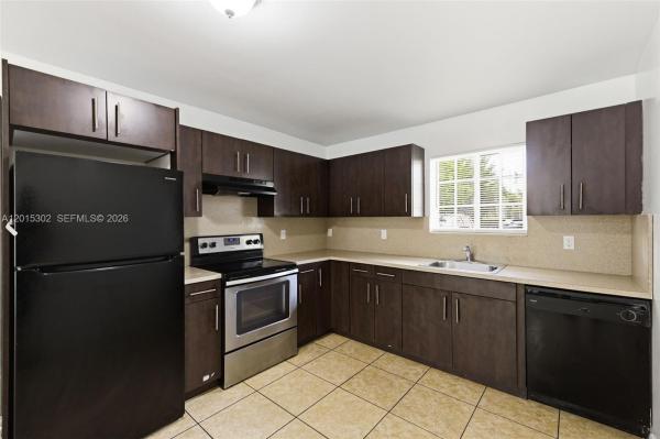 13 S Royal Poinciana Blvd #14, Miami Springs, Florida 33166, image 1